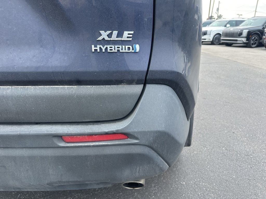 2022 Toyota RAV4 Hybrid XLE