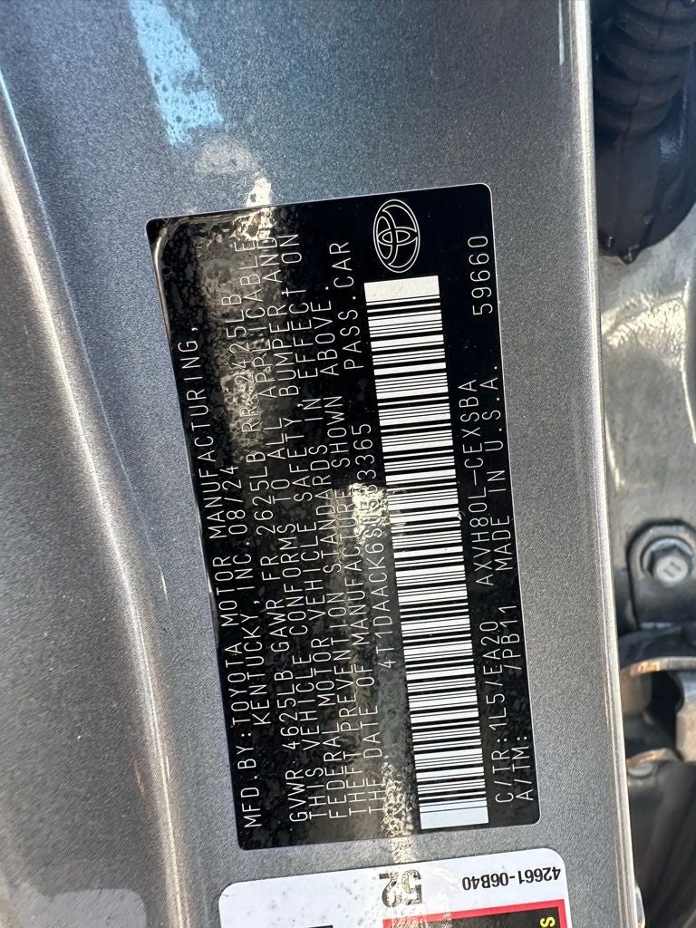 2025 Toyota Camry SE