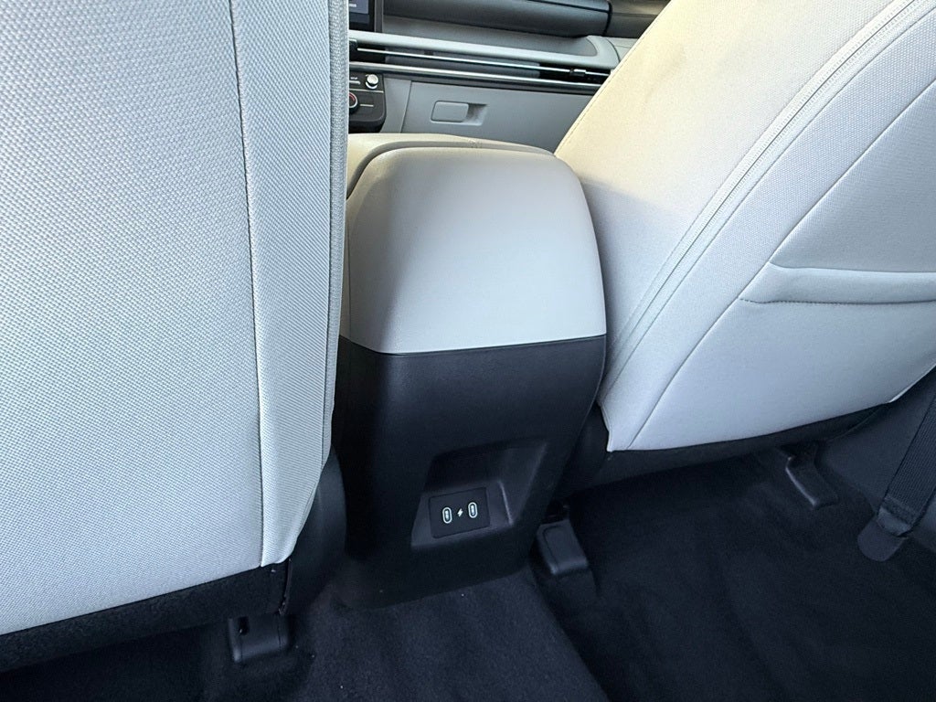 2025 Hyundai TUCSON SE FWD