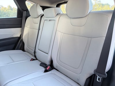 2025 Hyundai TUCSON SE FWD