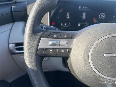 2025 Hyundai TUCSON SE