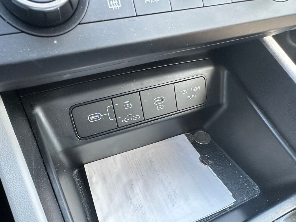 2025 Hyundai TUCSON SE