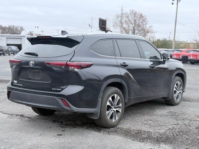 2024 Toyota Highlander XLE