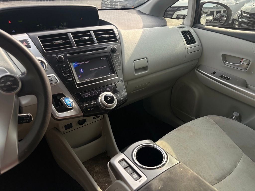 2013 Toyota Prius v Two