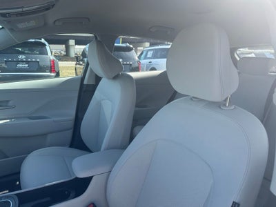 2026 Hyundai KONA SE