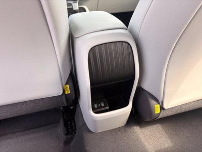 2027 Hyundai KONA SE