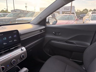 2027 Hyundai KONA SE