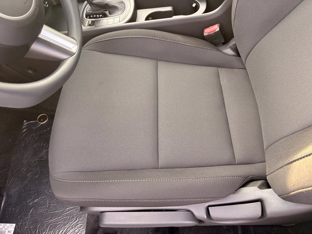 2027 Hyundai KONA SE