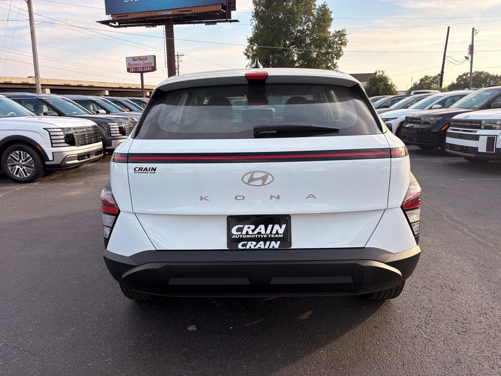 2027 Hyundai KONA SE