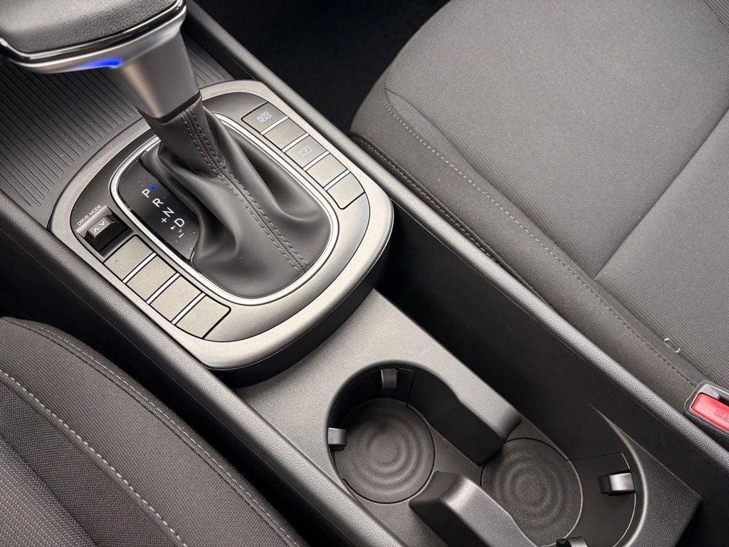 2027 Hyundai KONA SE