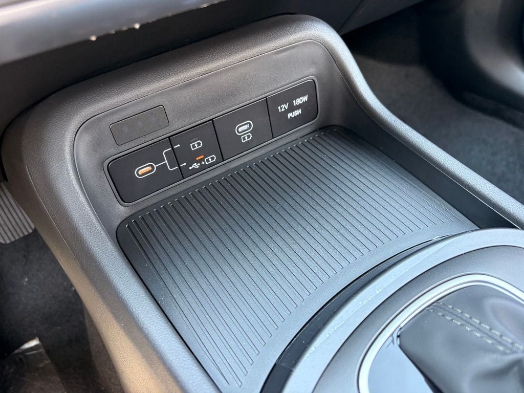 2027 Hyundai KONA SE