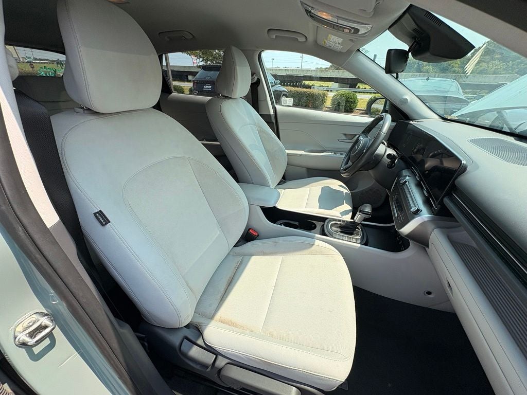 2025 Hyundai KONA SEL