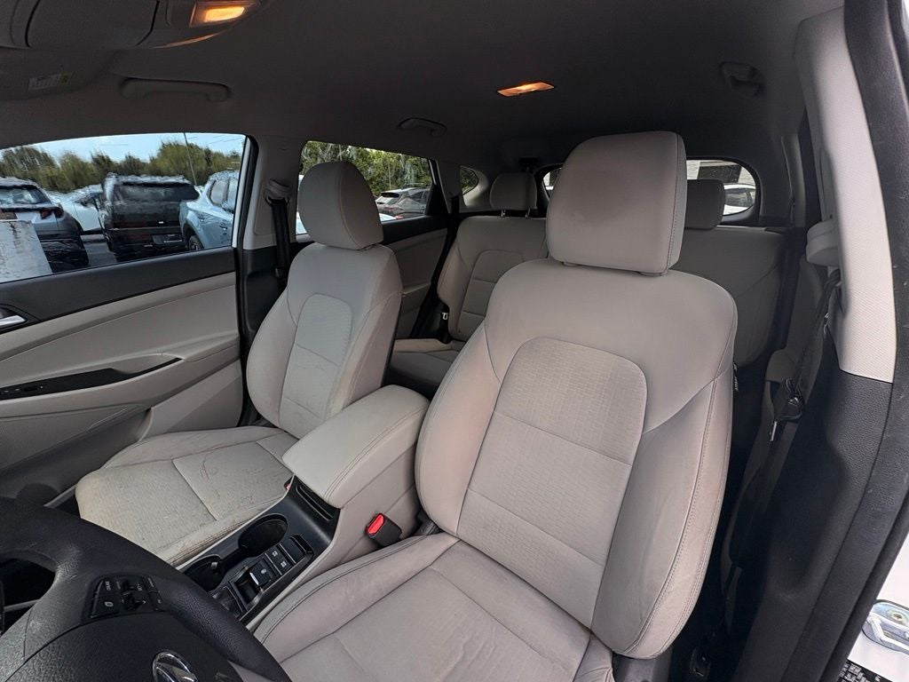 2020 Hyundai TUCSON SE