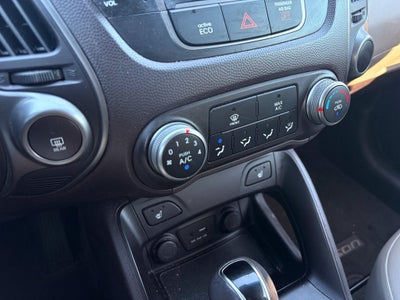2015 Hyundai TUCSON SE