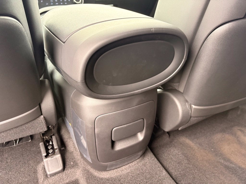 2027 Hyundai PALISADE SEL 7 Passenger
