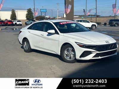 2025 Hyundai ELANTRA SE