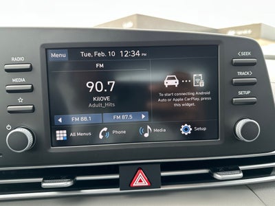 2026 Hyundai ELANTRA SE