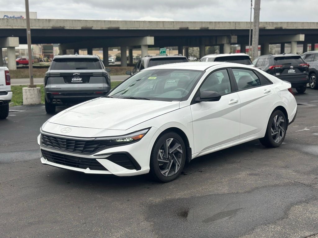 2025 Hyundai ELANTRA SEL Sport