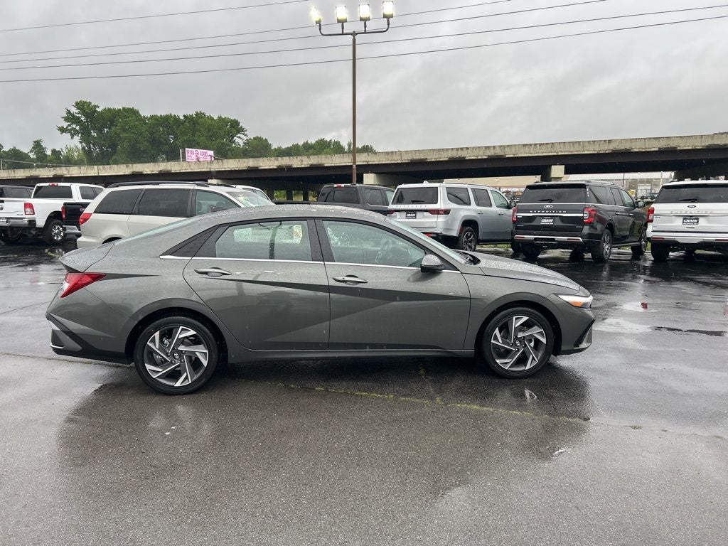 2026 Hyundai ELANTRA Limited
