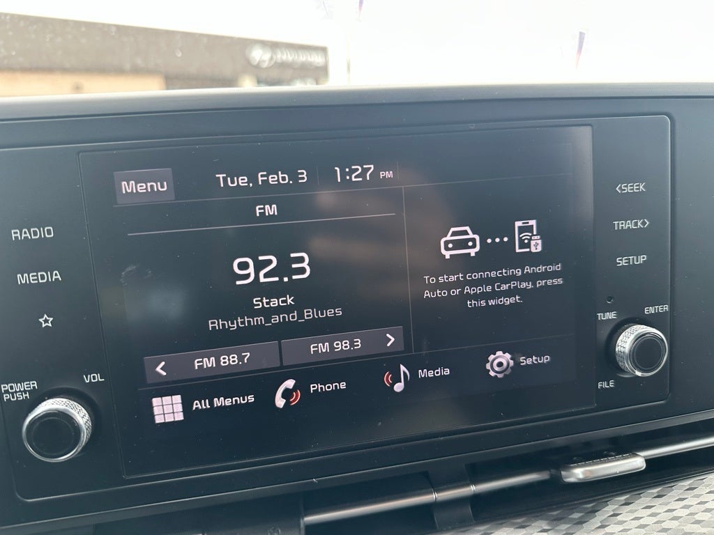 2023 Kia Carnival LX