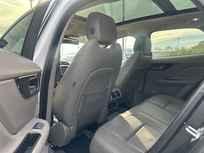 2018 Jaguar F-PACE 35t R-Sport