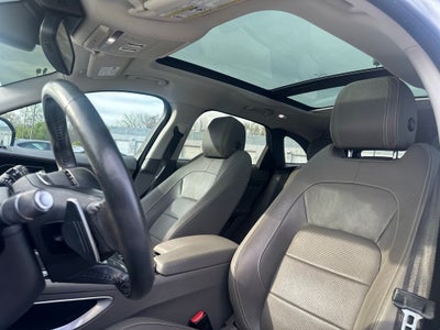 2018 Jaguar F-PACE 35t R-Sport