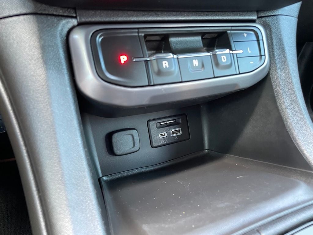 2021 GMC Acadia AT4