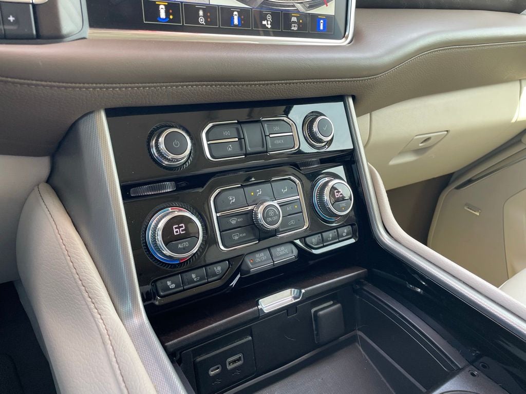 2022 GMC Yukon XL Denali