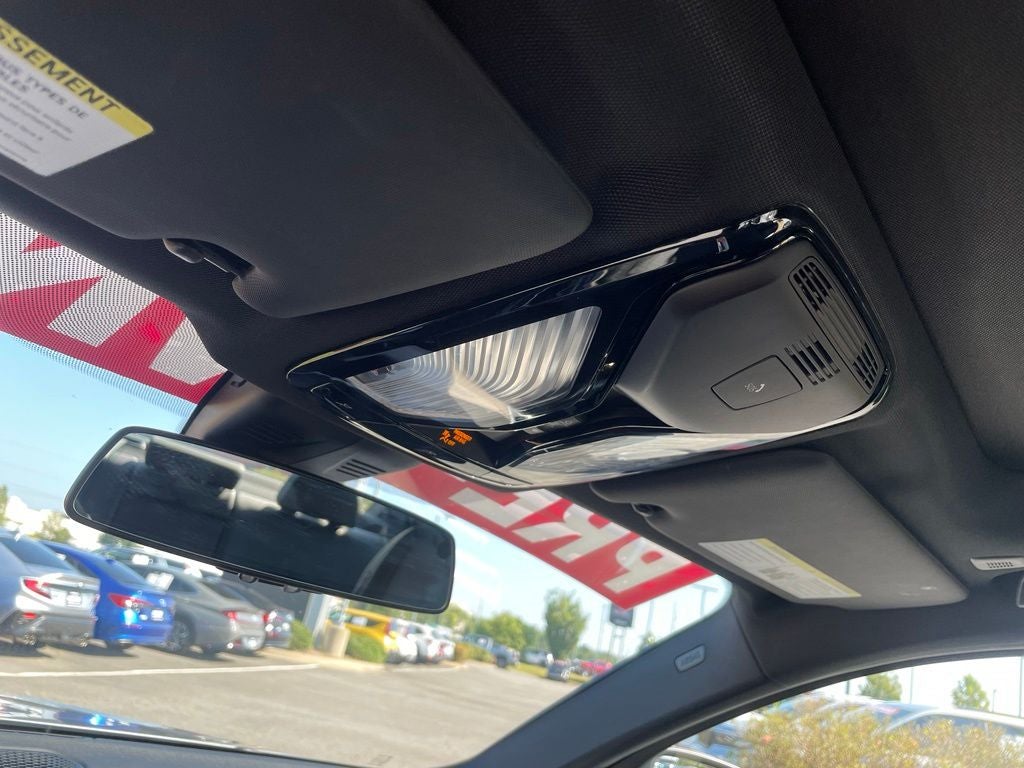 2025 BMW 3 Series 330i
