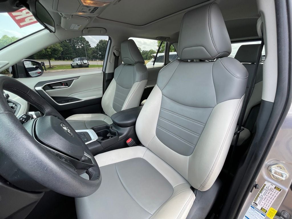 2021 Toyota RAV4 Hybrid XLE Premium