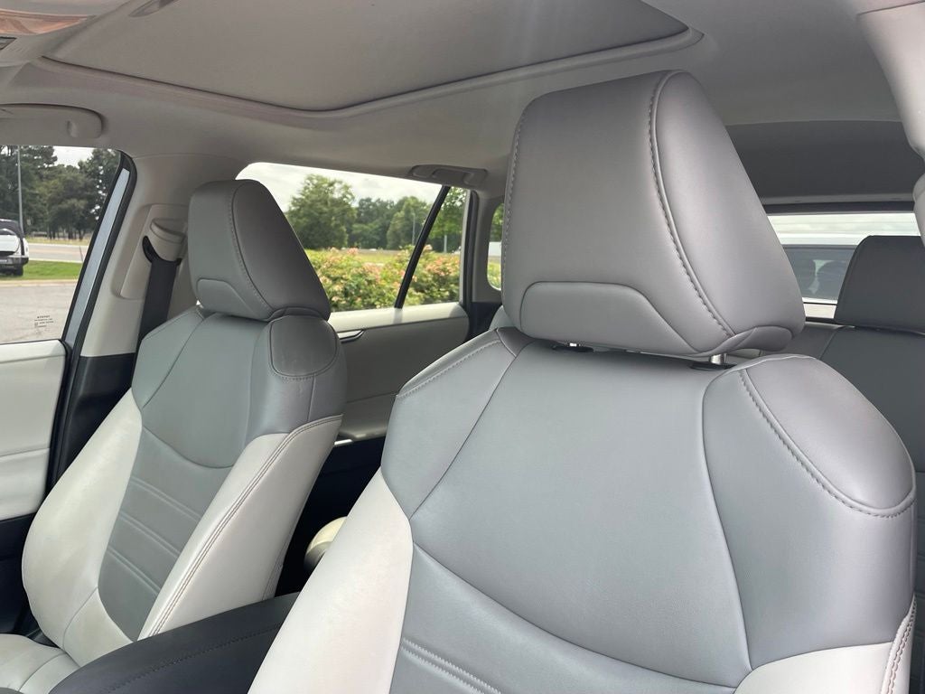 2021 Toyota RAV4 Hybrid XLE Premium