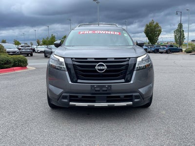 2023 Nissan Pathfinder Platinum
