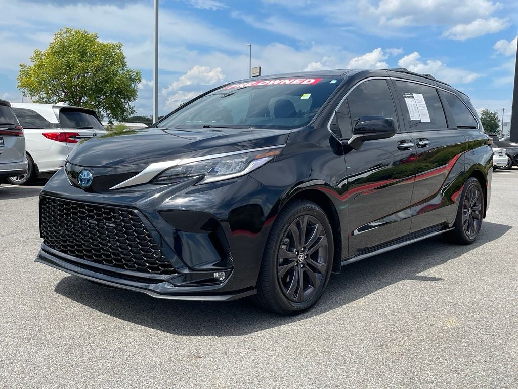 2022 Toyota Sienna XSE 7 Passenger