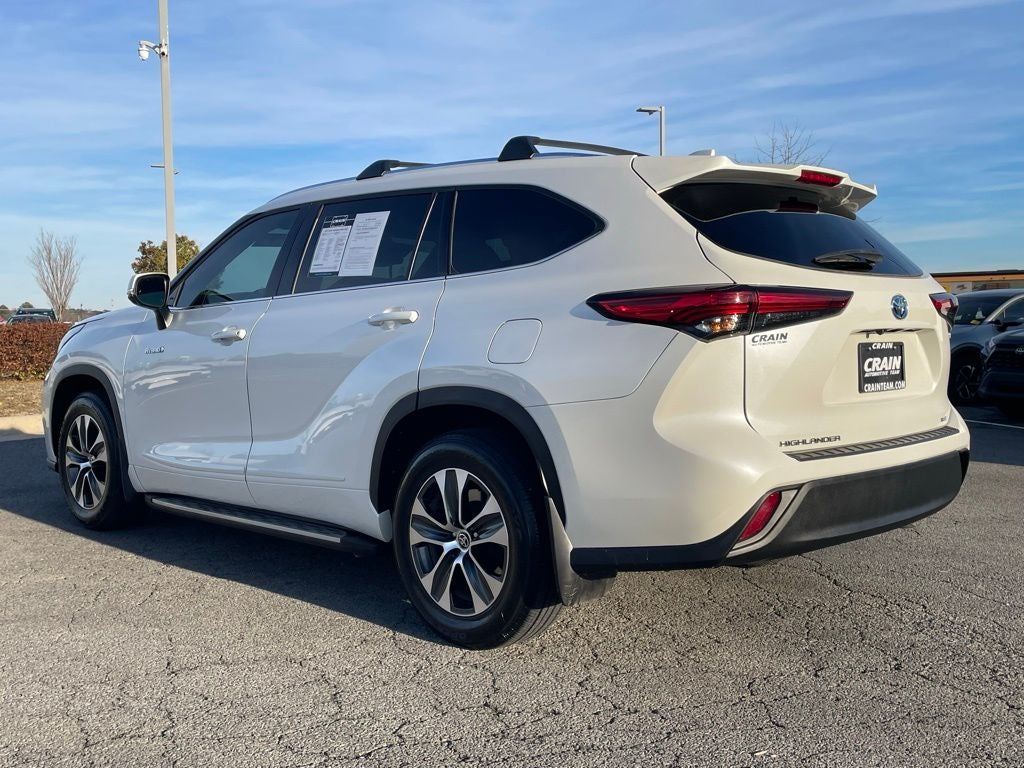 2021 Toyota Highlander Hybrid XLE