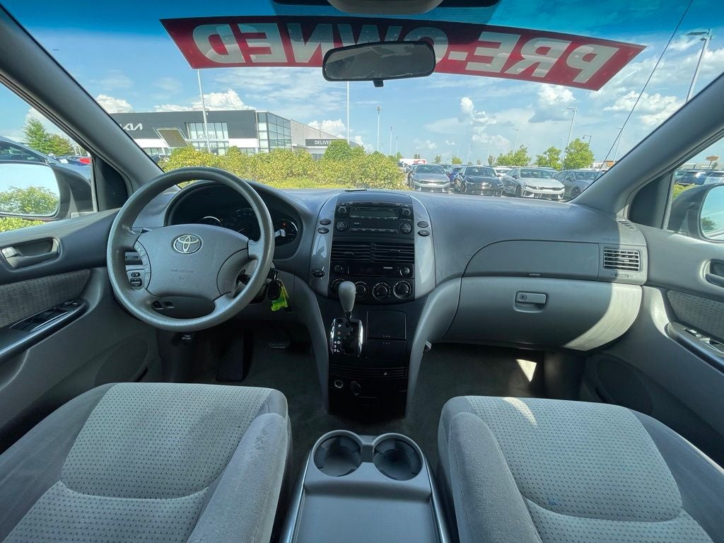 2009 Toyota Sienna LE