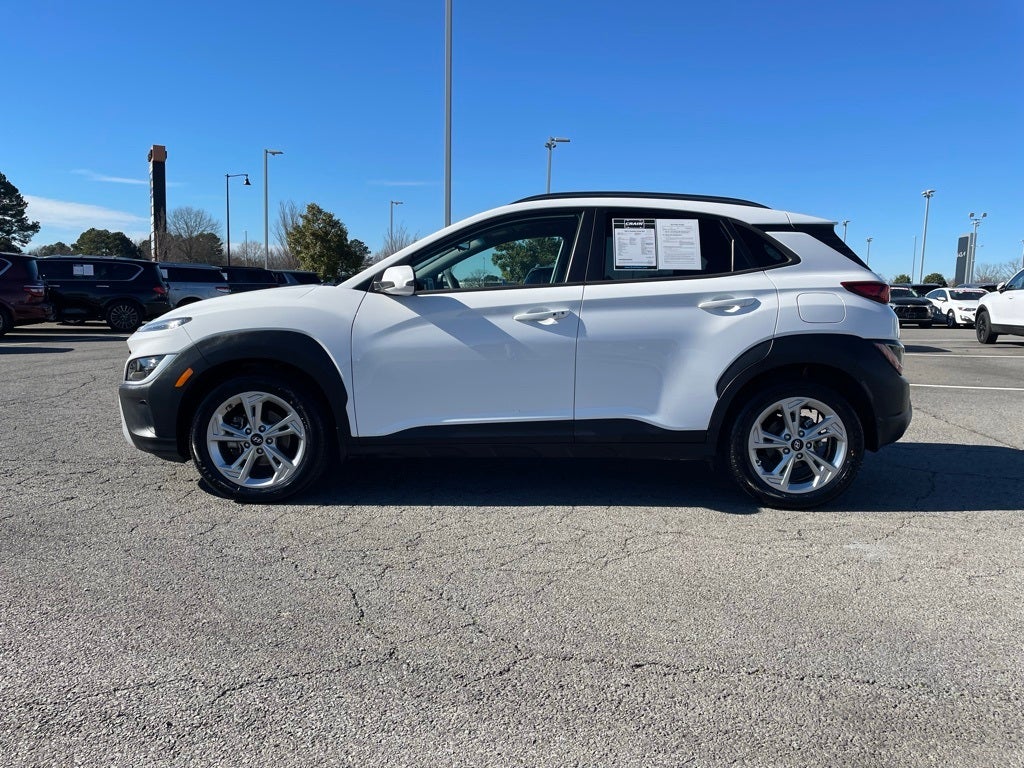 2022 Hyundai KONA SEL
