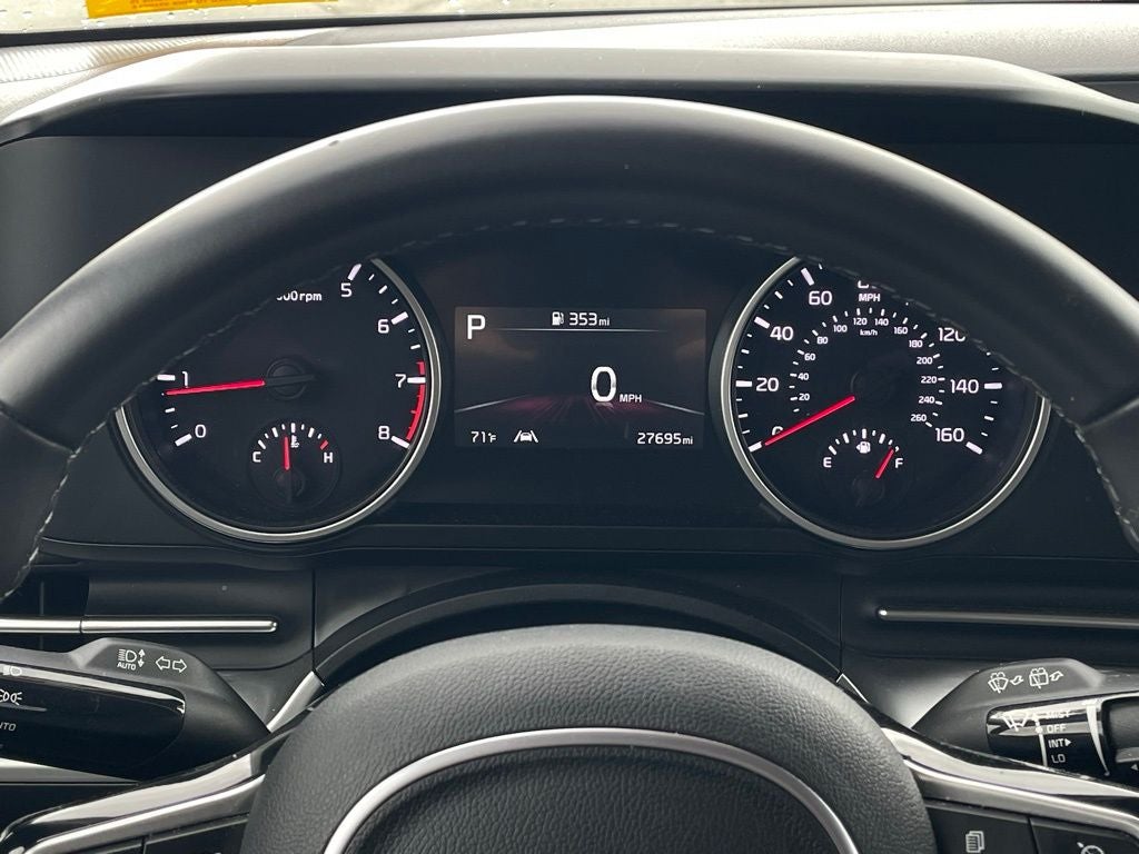 2024 Kia Carnival LX