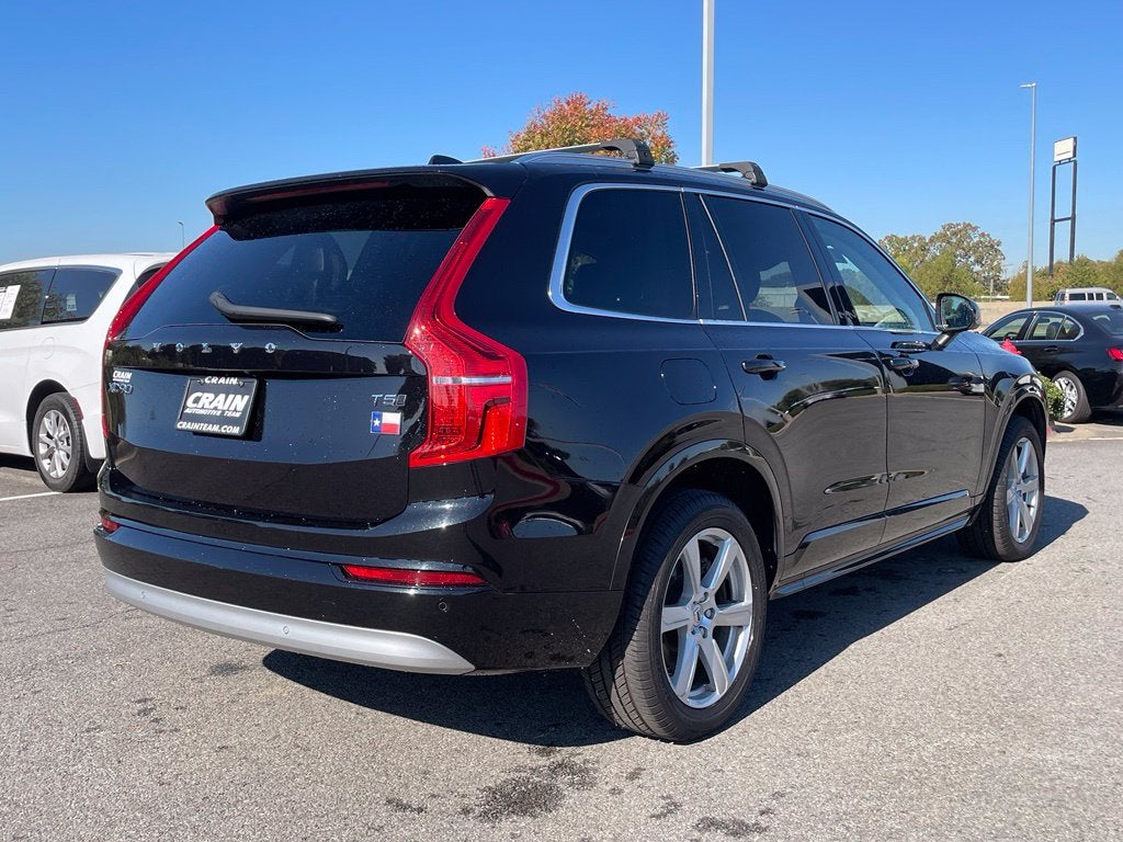 2022 Volvo XC90 T5 Momentum