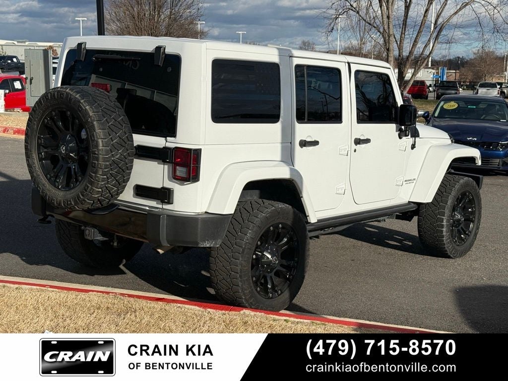 2015 Jeep Wrangler Unlimited Sahara Altitude - 4WD / CLEAN CARFAX / LIFT / WHEELS / TIRES