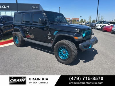 2018 Jeep Wrangler Unlimited Sahara - 4WD / ONE OWNER / LIFTED!