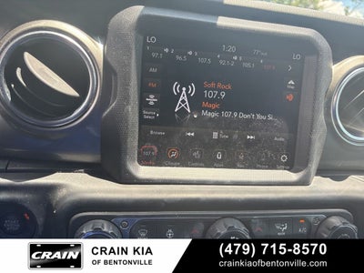 2020 Jeep Wrangler Unlimited Sahara - 4WD / SKY ONE TOUCH / ONE OWNER