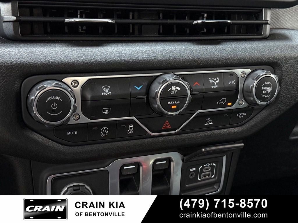2025 Jeep Wrangler Sport - 4WD / CLEAN CARFAX / ONE OWNER