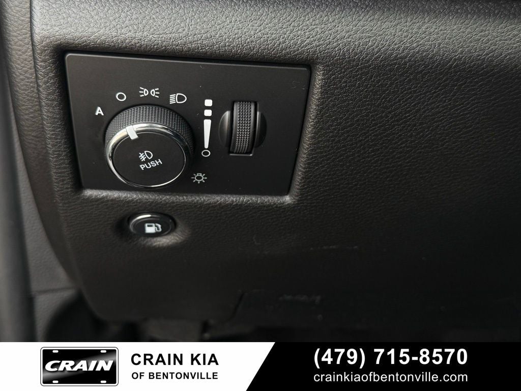 2019 Jeep Grand Cherokee Altitude - SUNROOF / CLEAN CARFAX