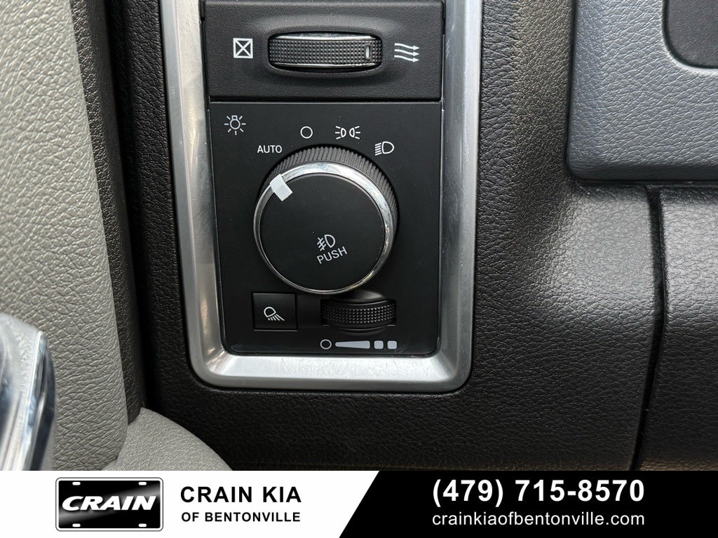 2019 RAM 1500 Classic Big Horn - 4WD / CLEAN CARFAX
