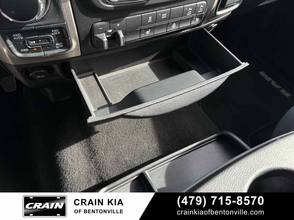 2019 RAM 1500 Classic Big Horn - 4WD / CLEAN CARFAX