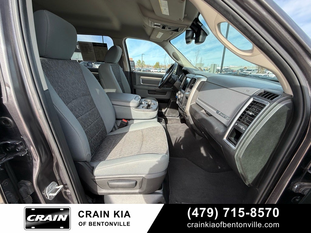 2019 RAM 1500 Classic Big Horn - 4WD / CLEAN CARFAX