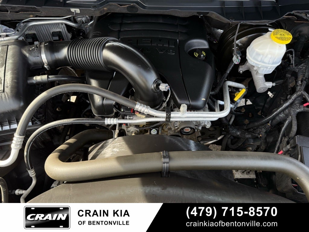 2019 RAM 1500 Classic Big Horn - 4WD / CLEAN CARFAX