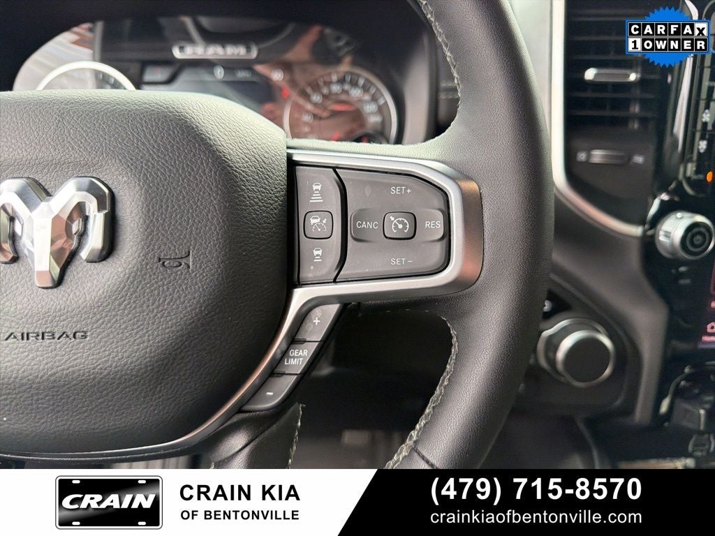 2025 RAM 1500 Big Horn/Lone Star - 4WD / PANORAMIC SUNROOF / ONE OWNER