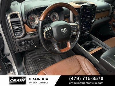2020 RAM 1500 Laramie Longhorn - 4WD / PANORAMIC SUNROOF / LIFTED!