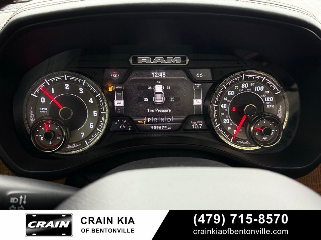 2020 RAM 1500 Laramie Longhorn - 4WD / PANORAMIC SUNROOF / LIFTED!